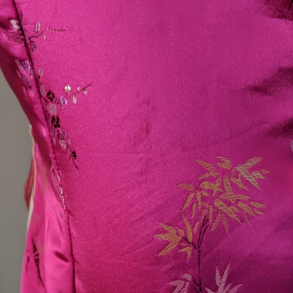 3 for $30 Pink & Gold Sleeveless Blouse - Picture 6 of 6